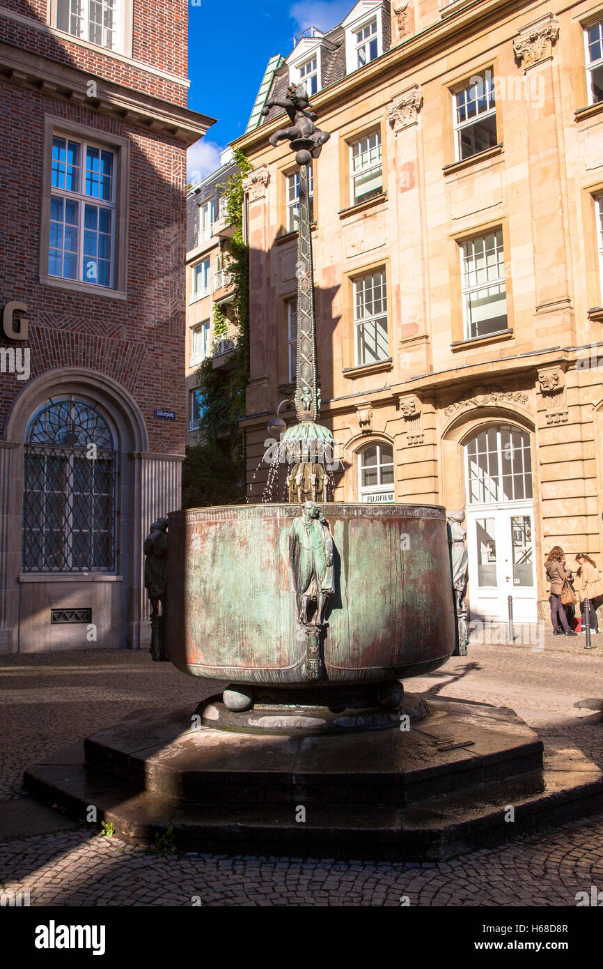 Allemagne, Cologne, les jardins musicaux sur le Fastnachts Guelich square. Banque D'Images