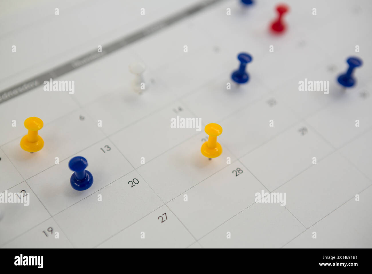Close-up de bleu, rouge et jaune bouton poussoir Banque D'Images