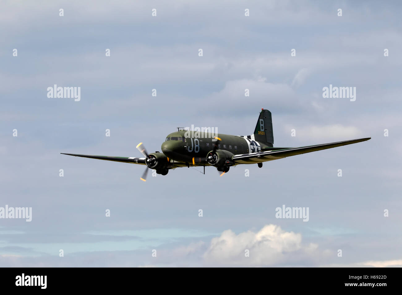 Douglas C-47 de l'USAAF ancien d'une station du Skytrain (Dakota) WW2 à la Journée de l'air at 2920 2011, Gloucestershire, Royaume-Uni. Banque D'Images