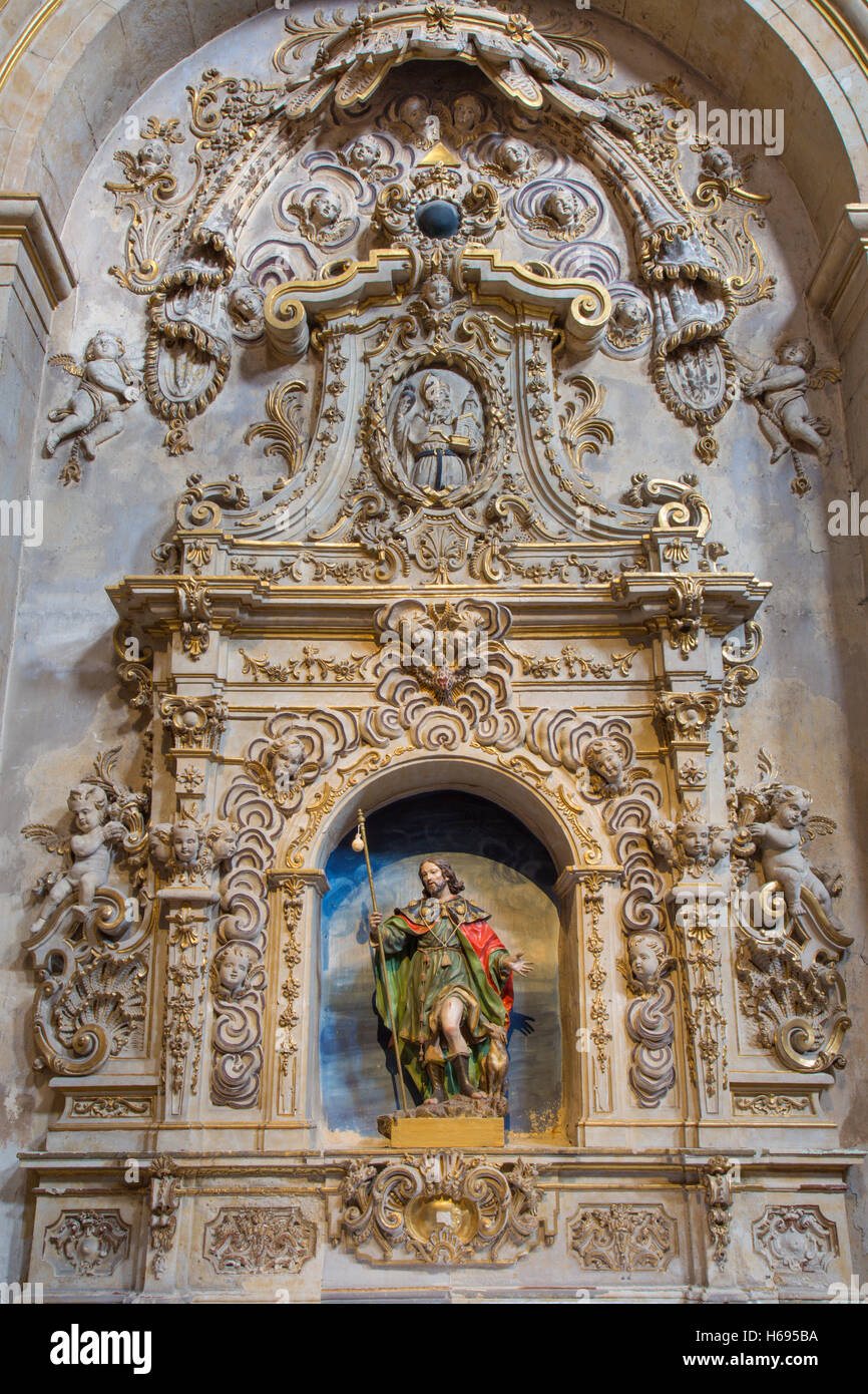 Salamanque, Espagne, 17 avril - 2016 : côté baroque autel de st. Jacob à l'église Capilla de San Francesco Banque D'Images