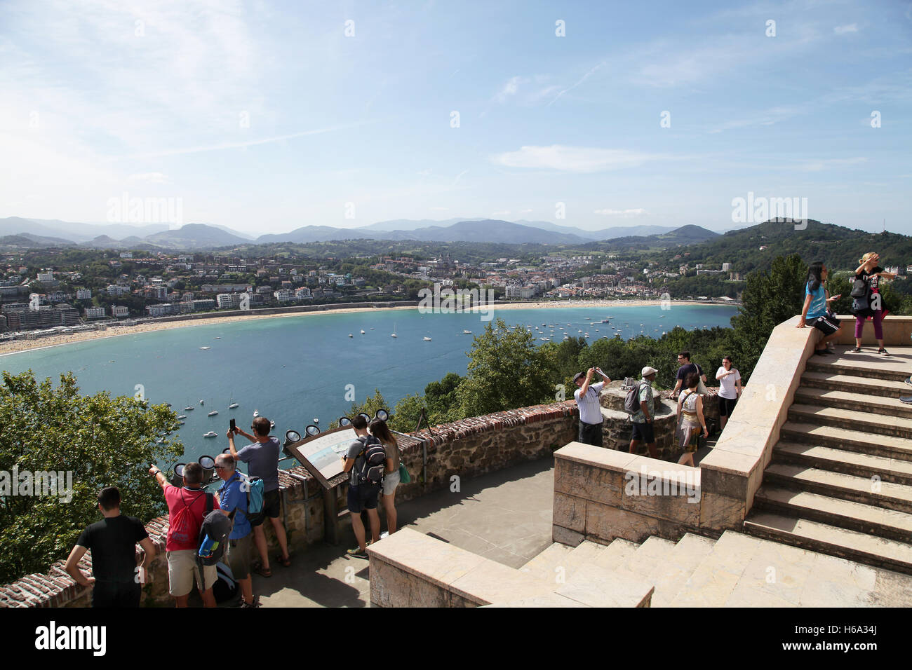 La plage de La Concha et Monte Urgull San Sebastian Pays Basque Espagne Banque D'Images