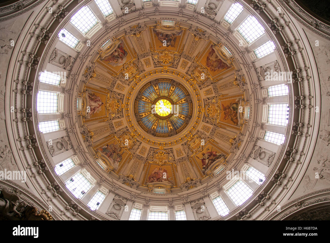 De l'intérieur Coupole décorée à Berlin, Berliner Dom Banque D'Images