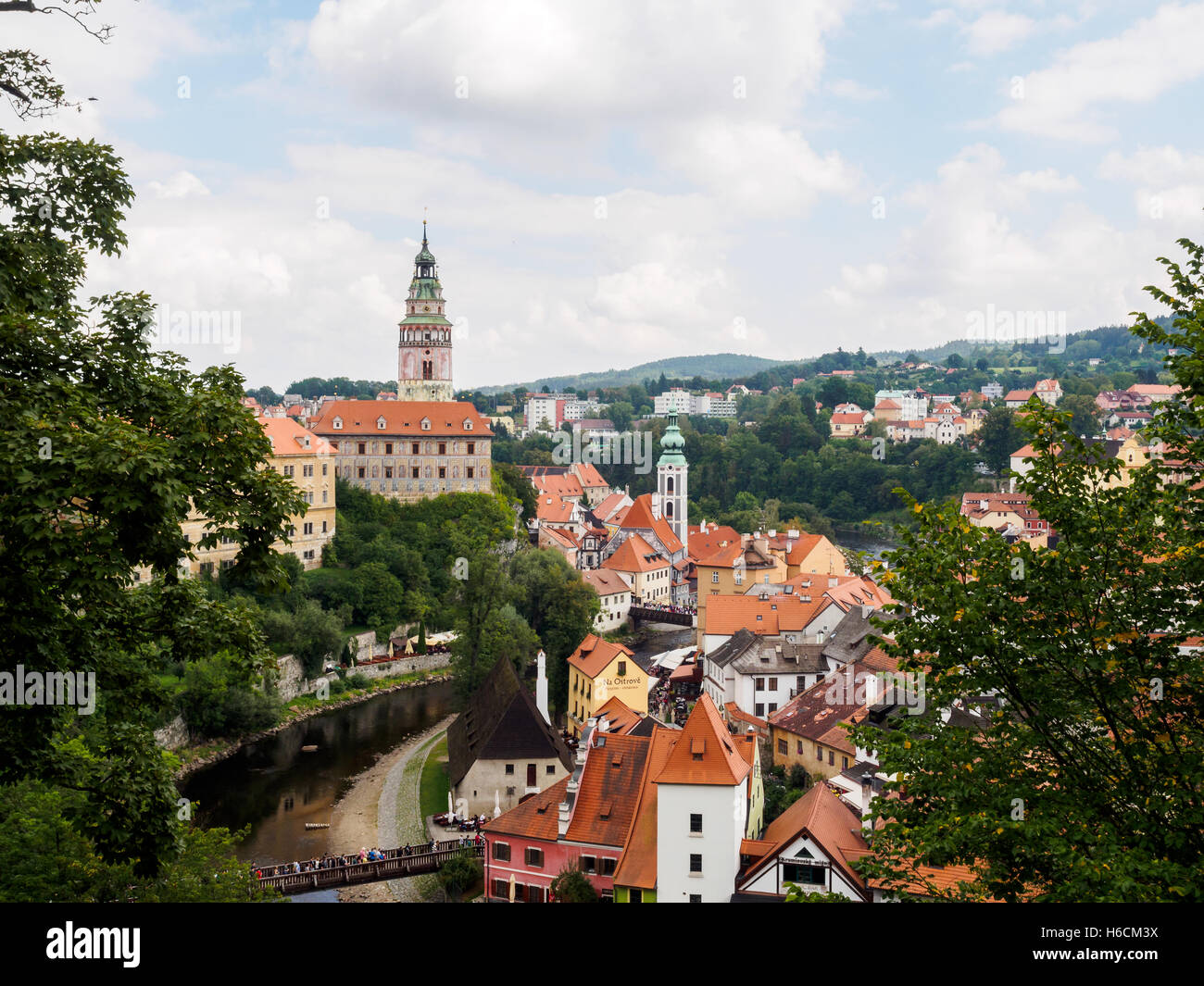 Vue sur Cesky Krumlov en Bohême, République Tchèque, Europe. Banque D'Images