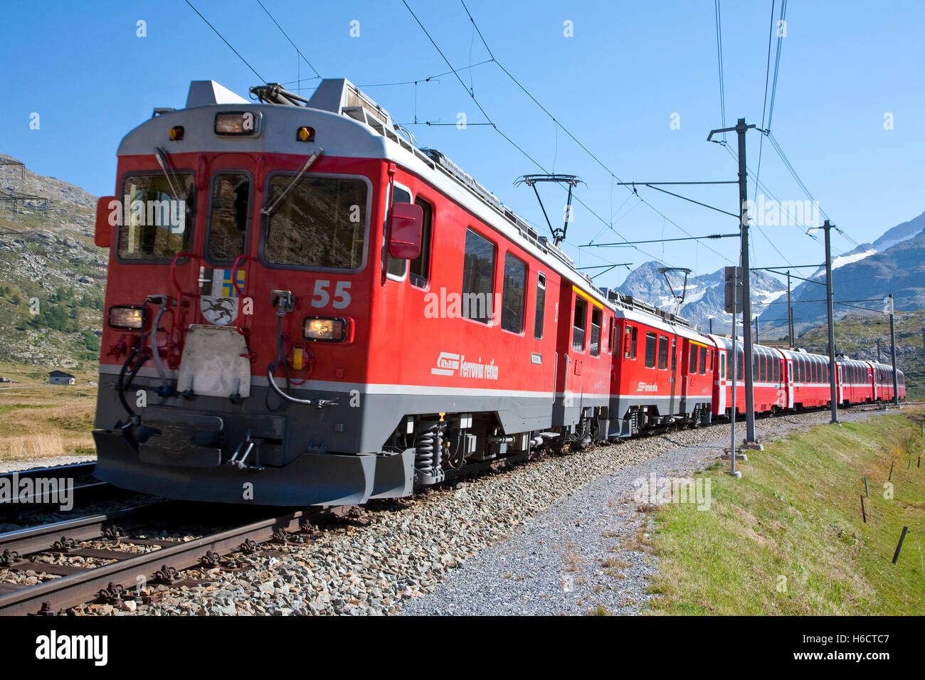 Rhaetische Bahn, chemin de fer rhétique sur le col de la Bernina à Diavolezza, Engadine, Grisons, Suisse, Europe Banque D'Images