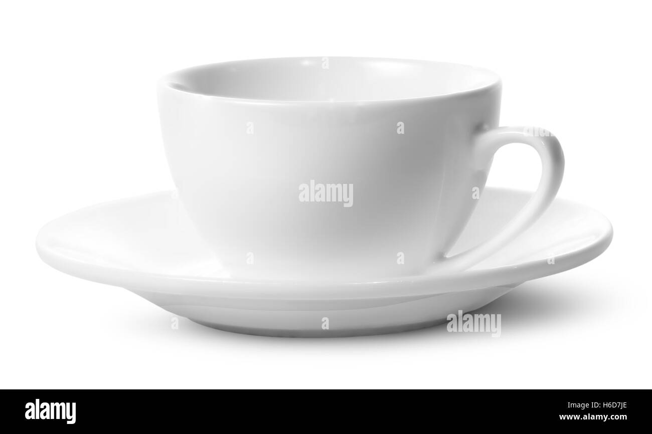 La tasse de café vide sur une soucoupe isolé sur fond blanc Banque D'Images