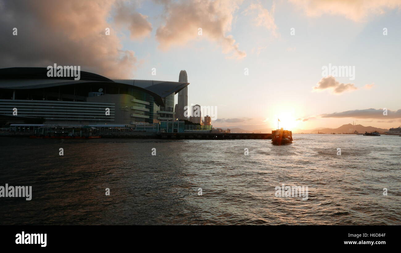 Bâtiments de Hong Kong et de Victoria River Banque D'Images