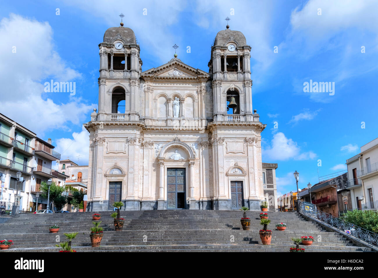 Chiesa Santa Maria Madre Della Chiesa Maria madre Banque de photographies et d’images à haute résolution - Alamy