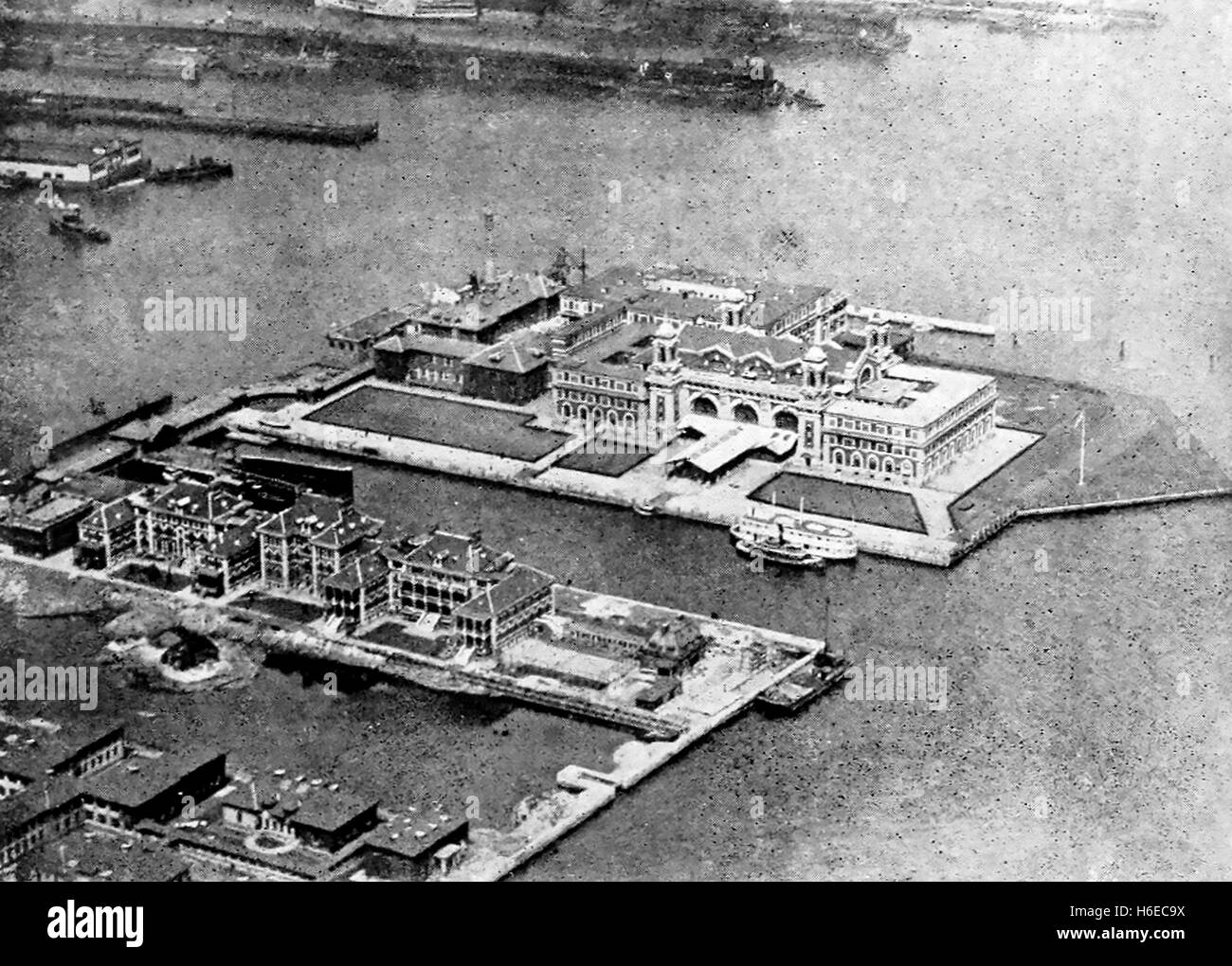 ELLIS ISLAND, New York en 1921 Banque D'Images