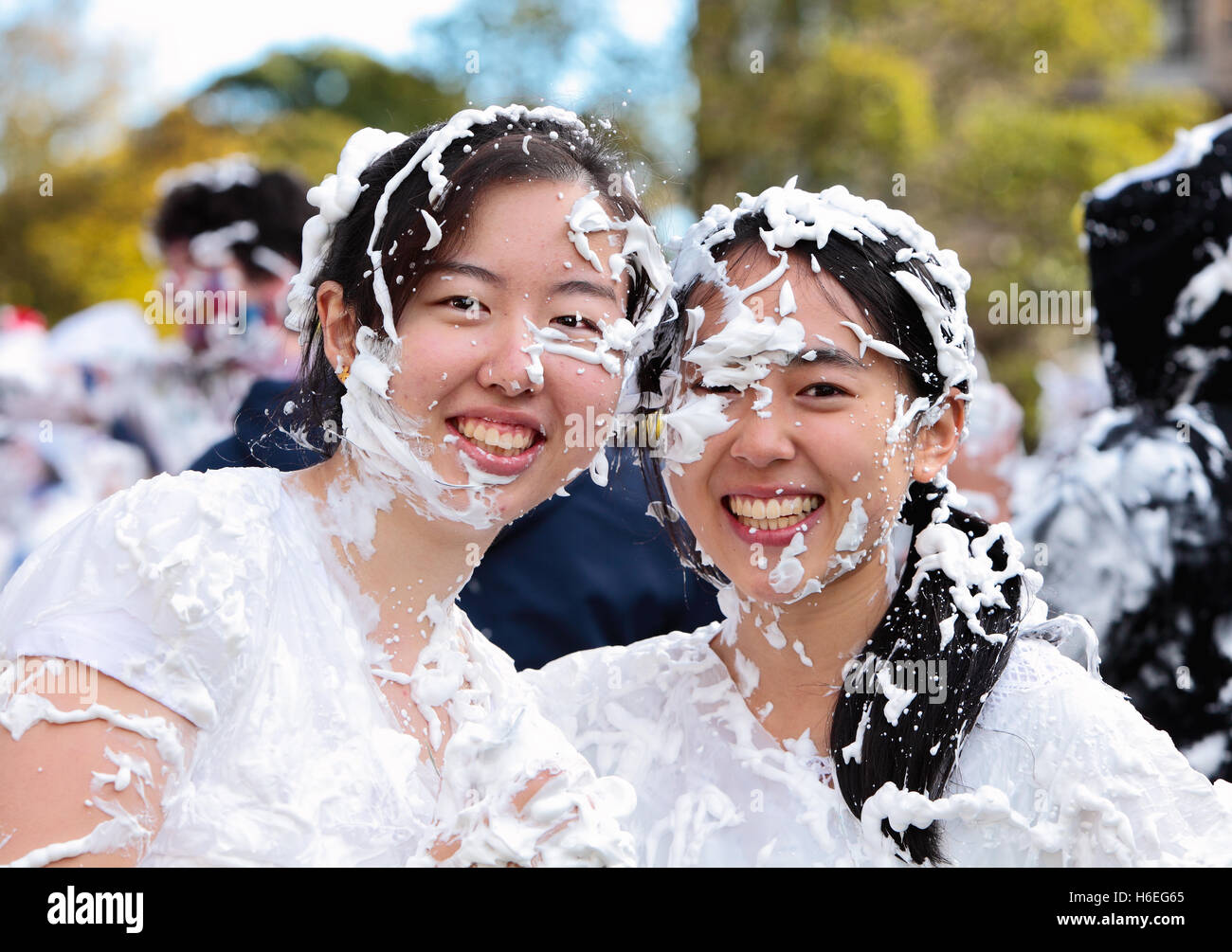 L'Université de St Andrews étudiants participent au raisin traditionnel mousse lundi lutte,Lundi 17 Octobre 2016 Banque D'Images