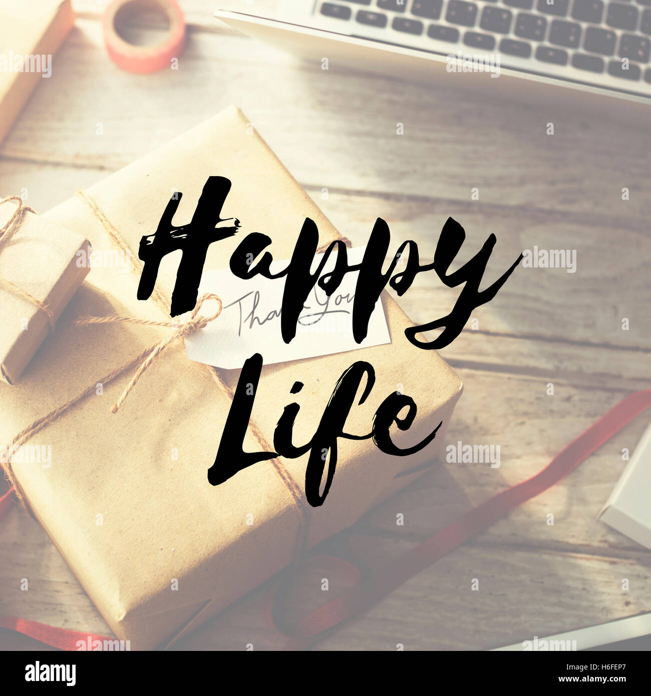 L'art et de l'artisanat présent cadeau partage Donner Félicitations Concept Banque D'Images