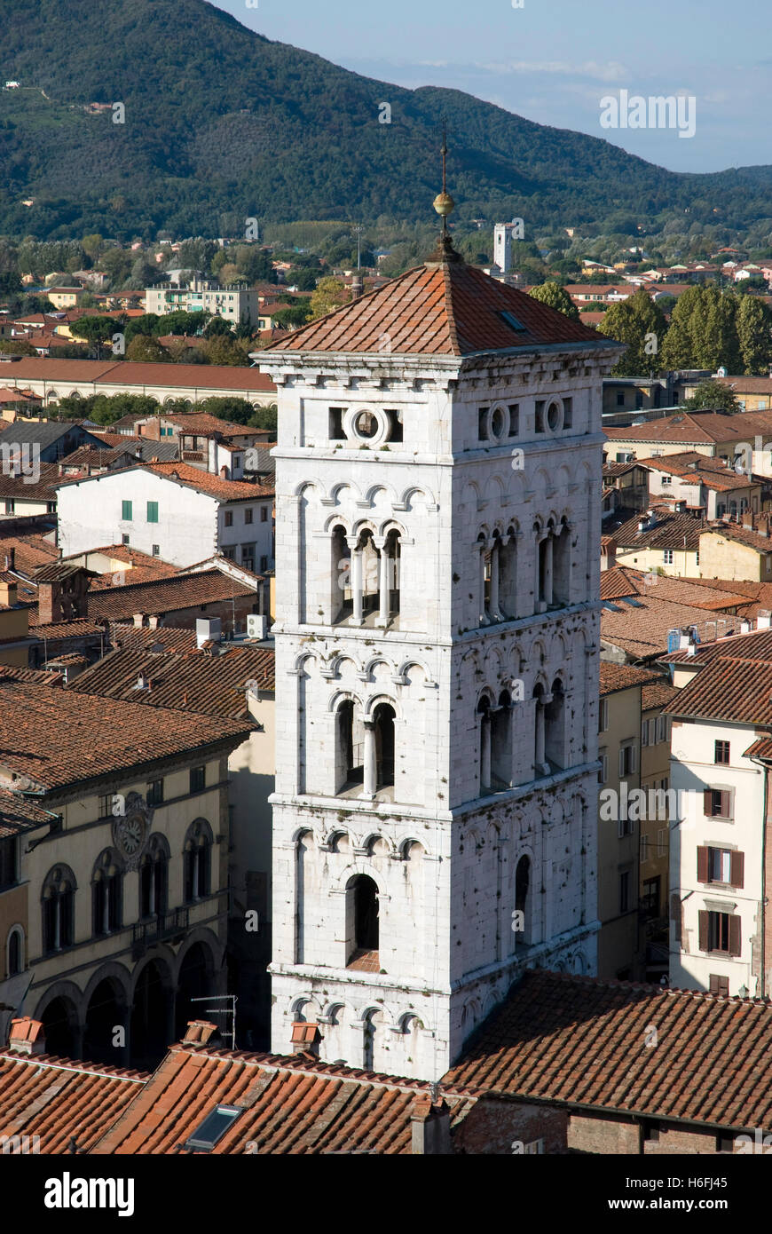 Avis de Lucca de Torre Civica Delle Ore, Lucca, Toscane, Italie, Europe Banque D'Images