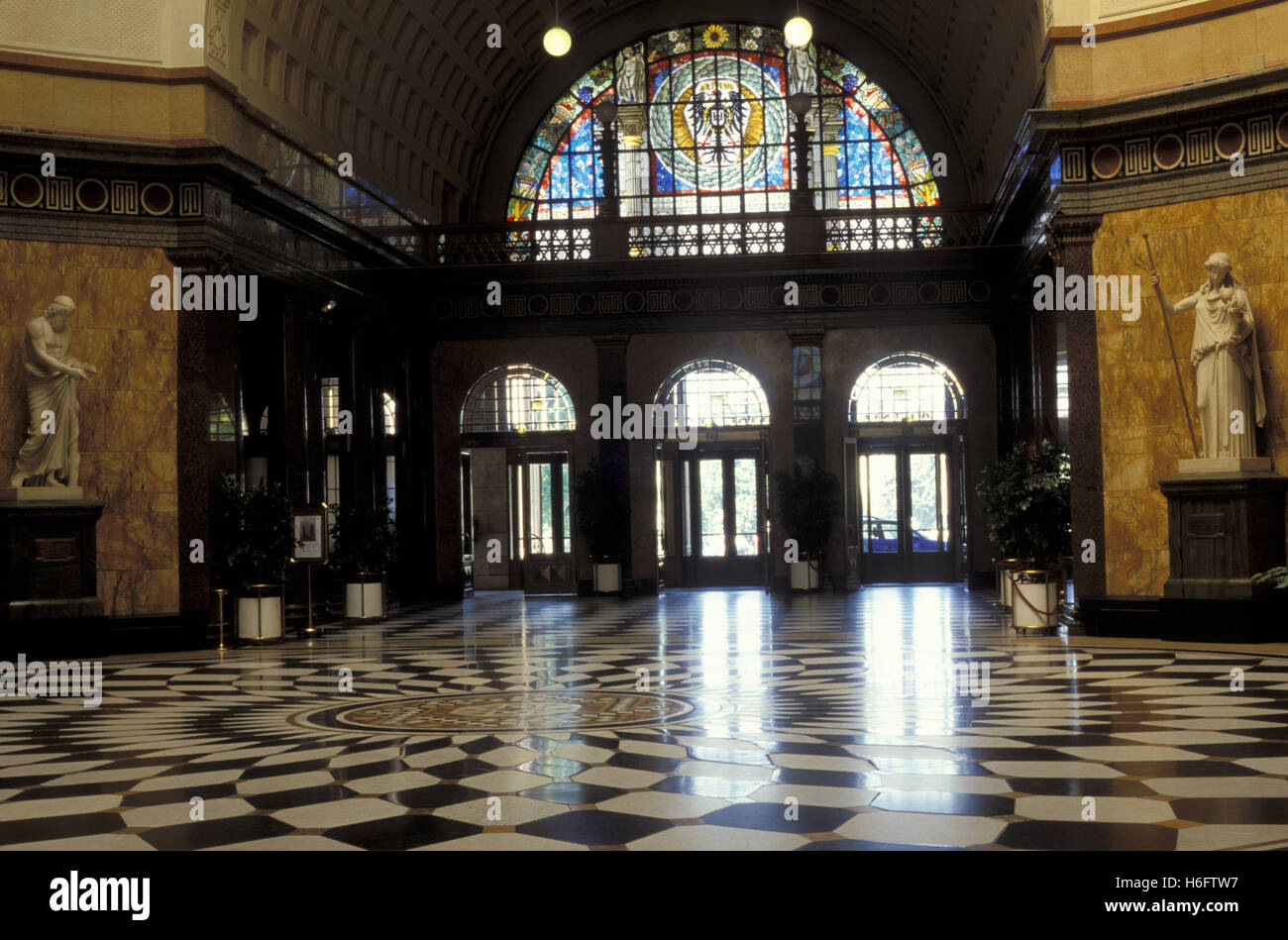 Allemagne, Hesse, Wiesbaden, la station thermale et du casino, le hall d'entrée. Banque D'Images