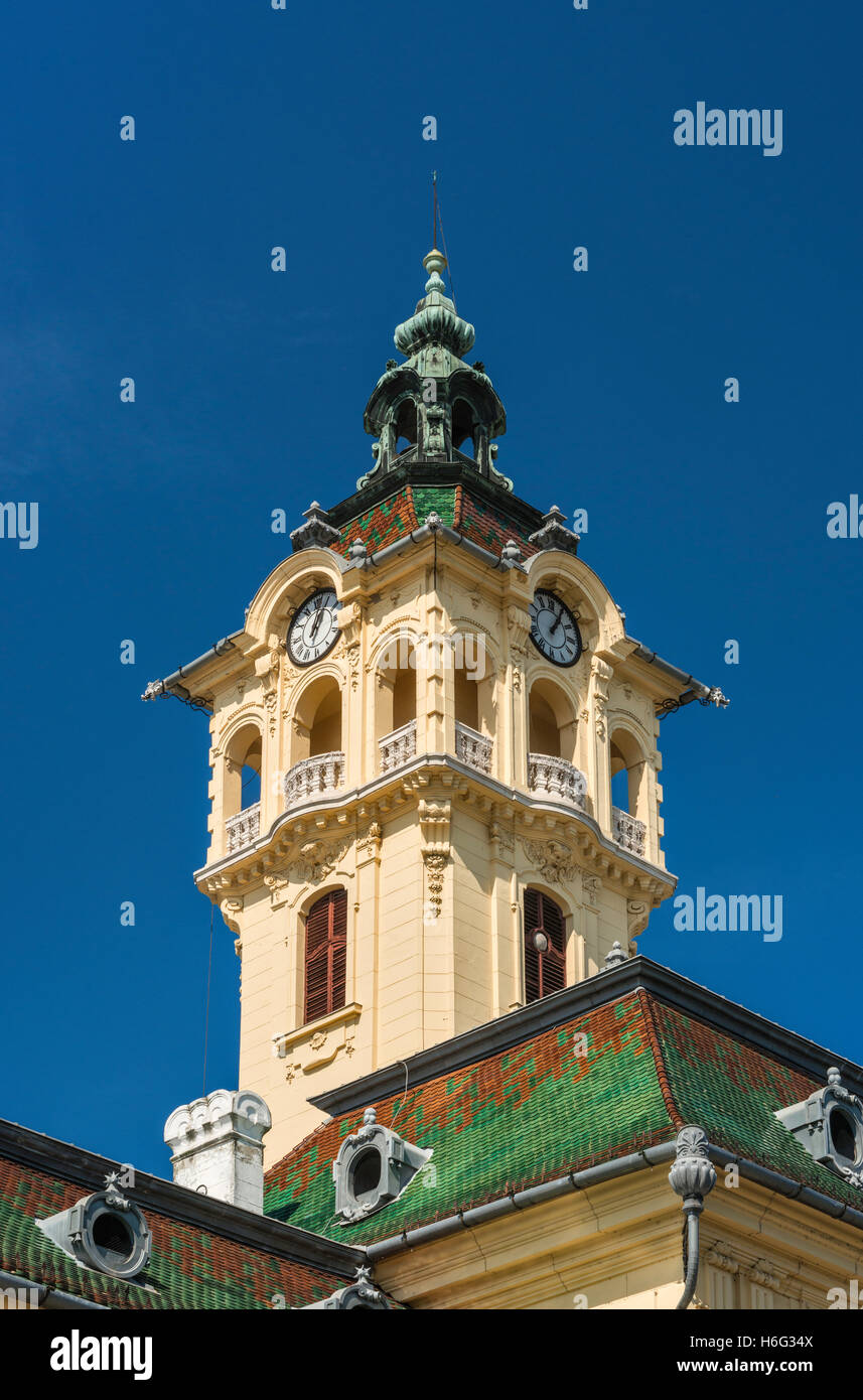 Tour de l'Hôtel de Ville, 1883, de style néo-baroque, à Szeged, dans le sud de la région de la Grande Plaine, Hongrie Banque D'Images