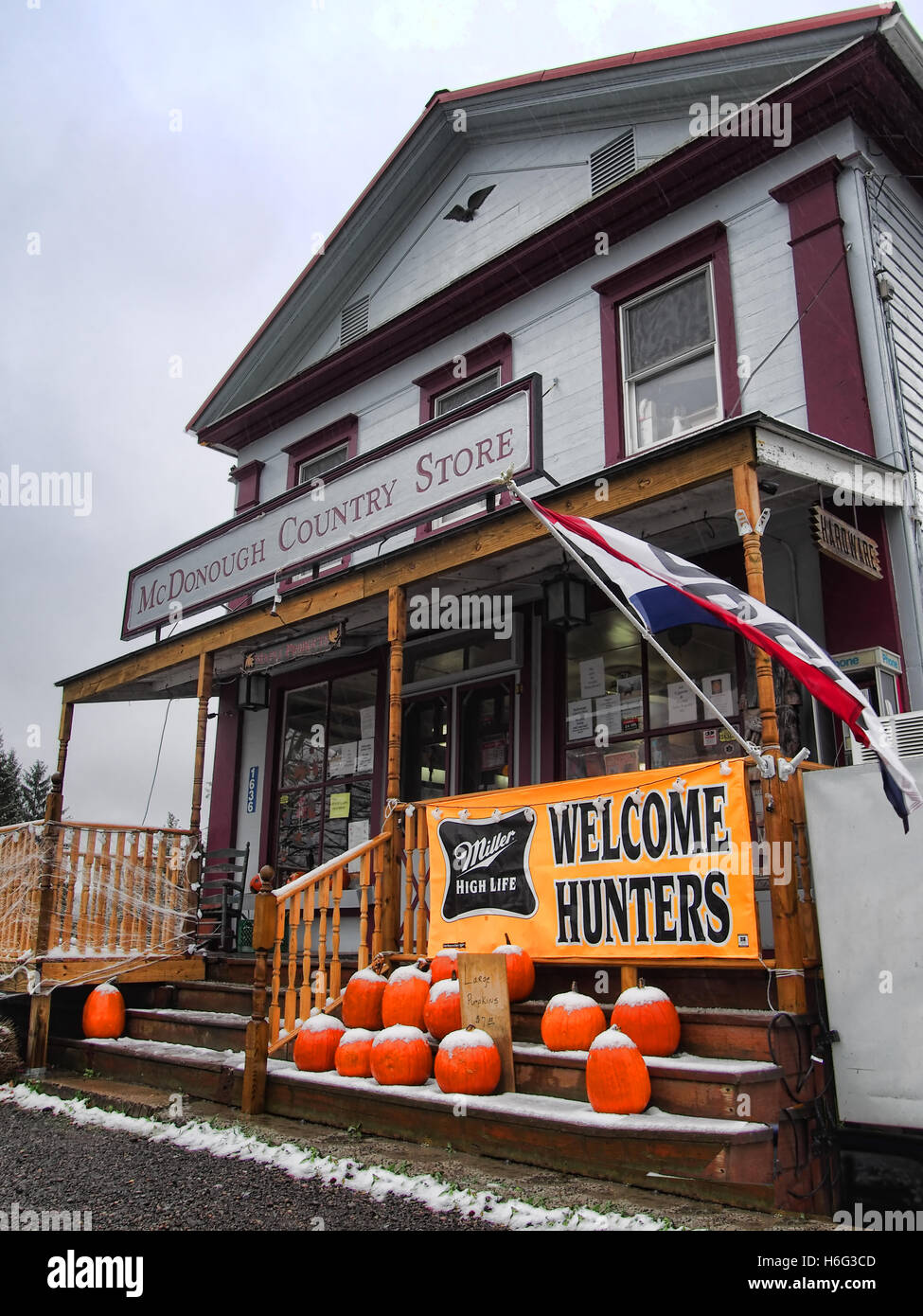 McDonough Country Store à McDonough, New York à la fin de l'automne Banque D'Images