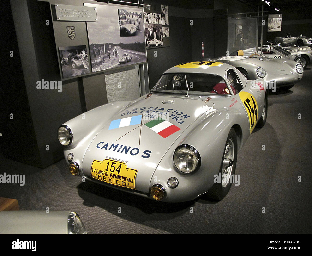 PORSCHE CARRERA 2 550-01 COLLIER Photo Stock - Alamy