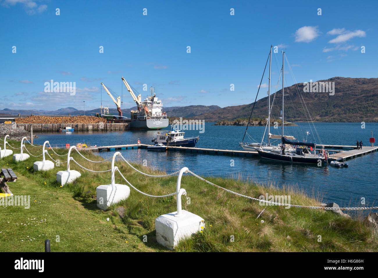 Pier, Kyle of Lochalsh, région des Highlands, en Écosse, en novembre Banque D'Images