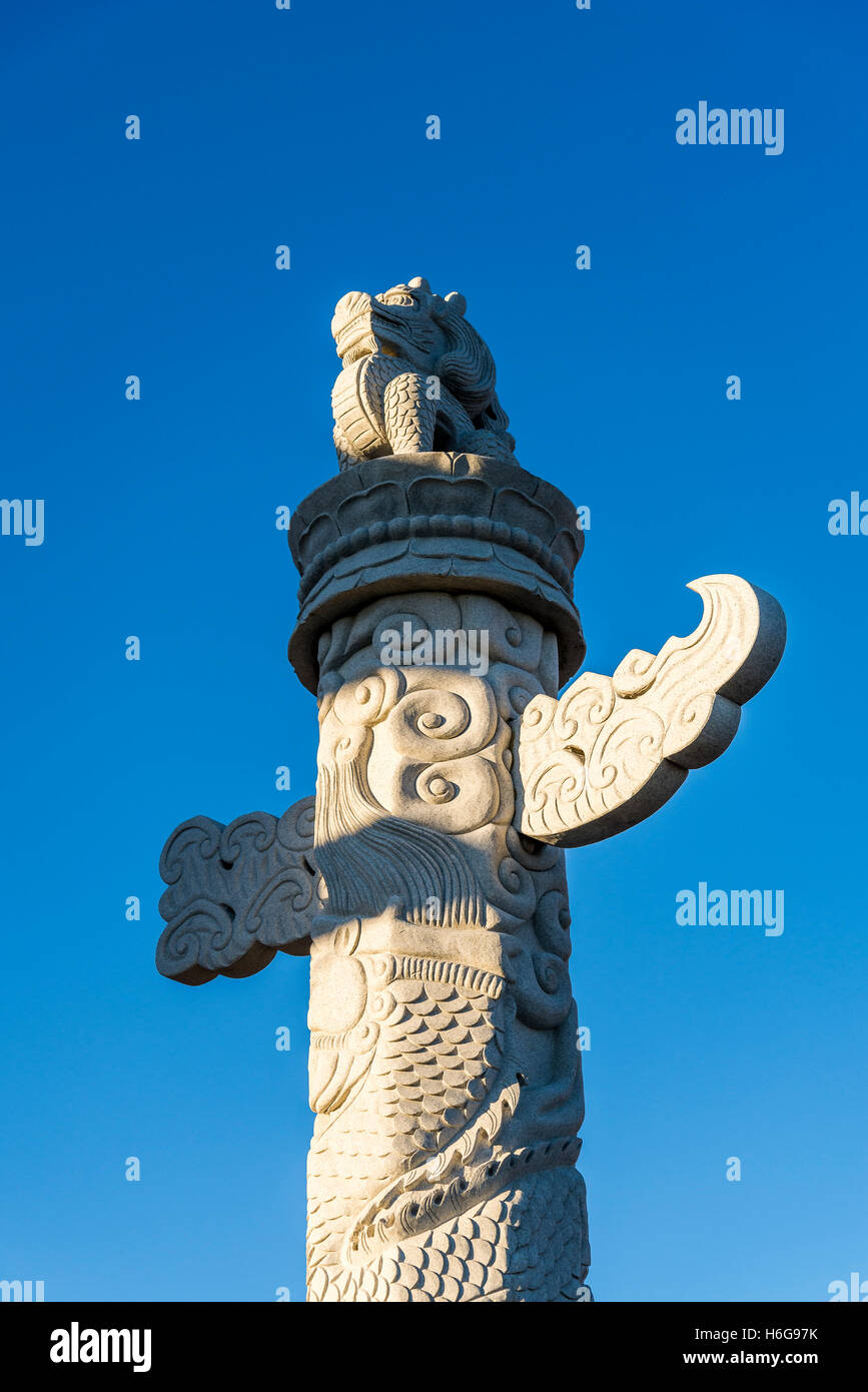 Chinois de la sculpture sur pierre Louise McKinney Riverfront Park, Edmonton, Alberta, Canada Banque D'Images