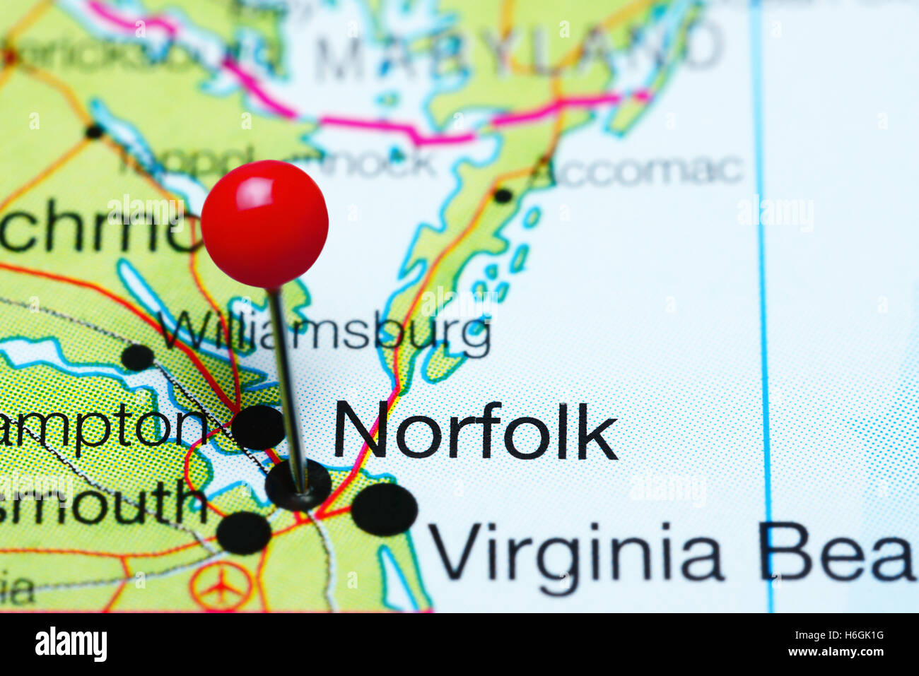 La Norfolk sur une carte de Virginie, USA Banque D'Images