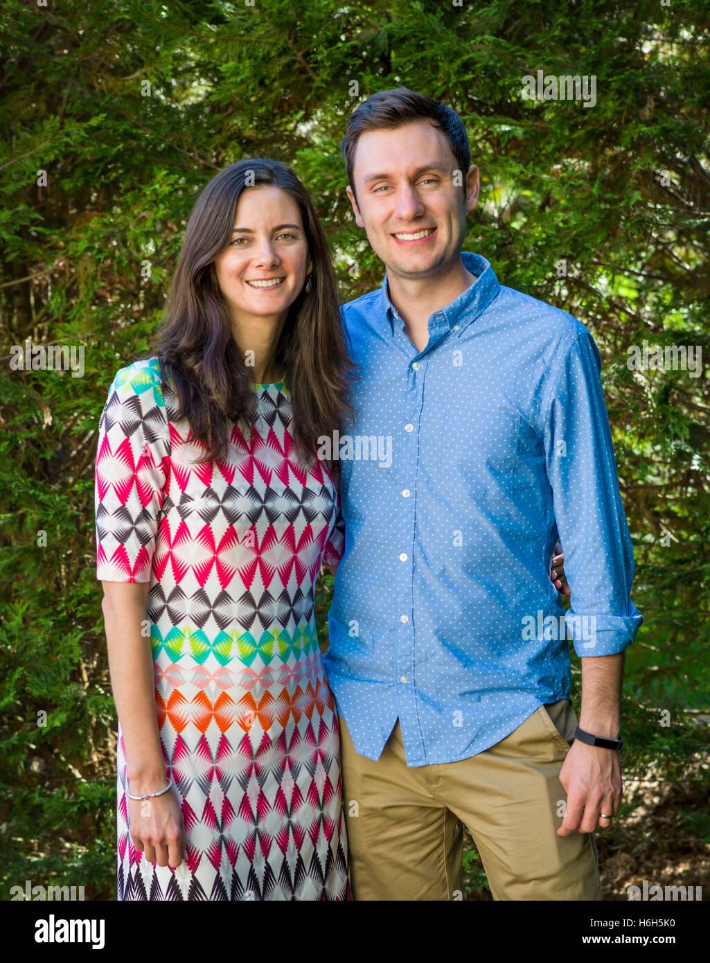 Nouvelle mariée bride & groom posent pour les photos jour après la cérémonie du mariage ; Omni Bedford Springs Resort & Spa ; Bedford ; PA Banque D'Images