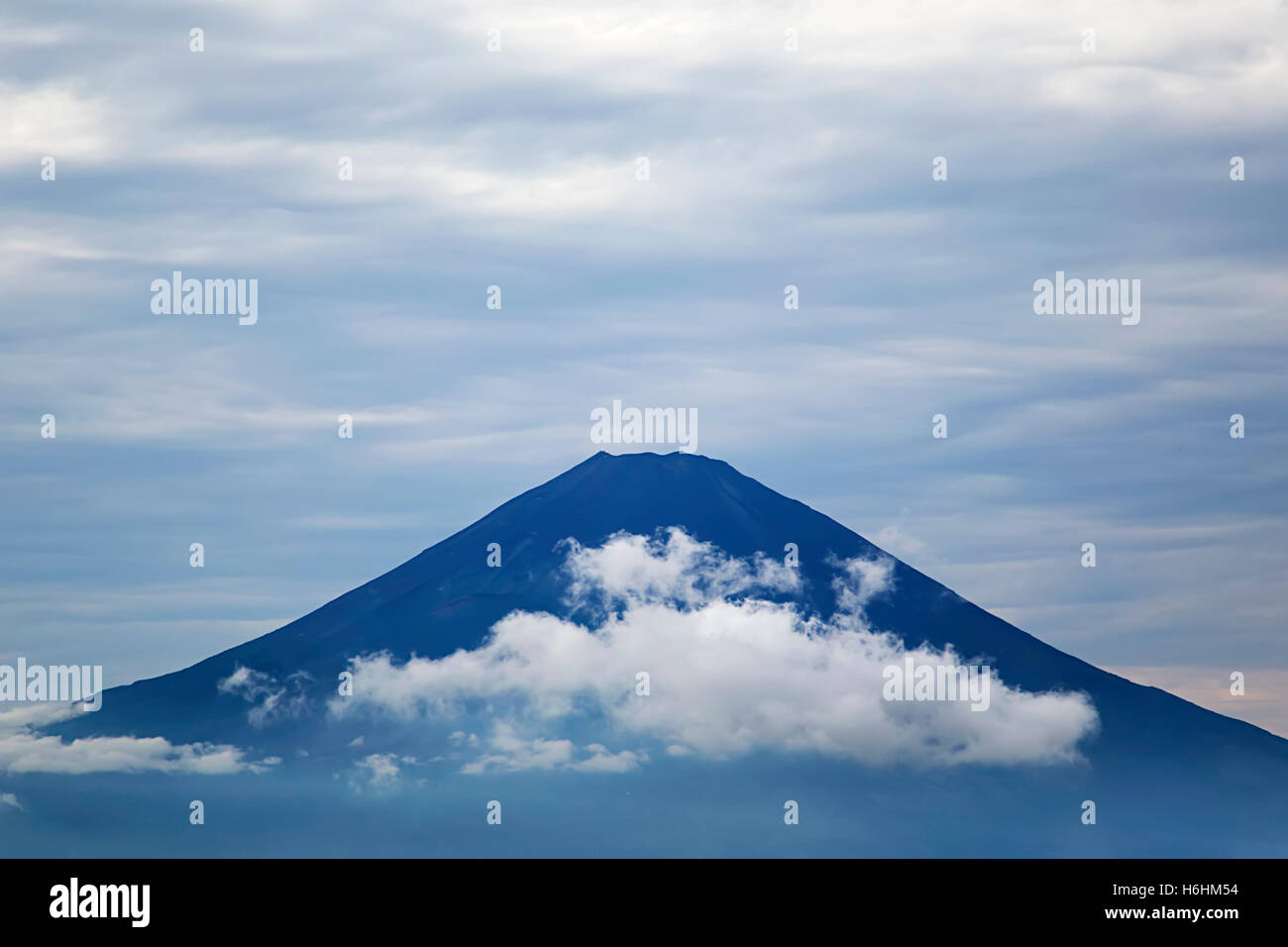 Vue sur le Fuji montagne depuis le lac Ashi à Hakone, Japon Banque D'Images