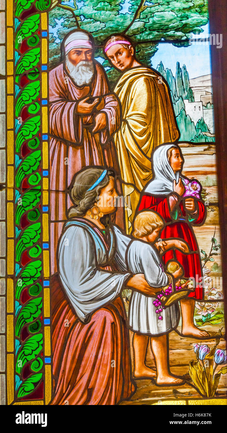 Enfants Apôtres Vitrail Basilique Temple de Belen Parroquia de Immaculada Corzaon de Maria Guanajuato Mexique Banque D'Images