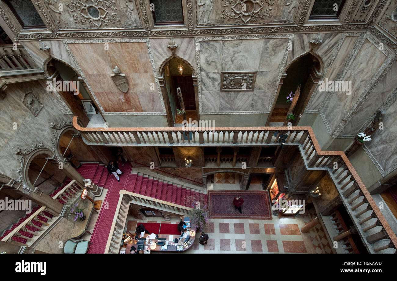 La cour intérieure de l'Hotel Danieli à Venise Italie Banque D'Images
