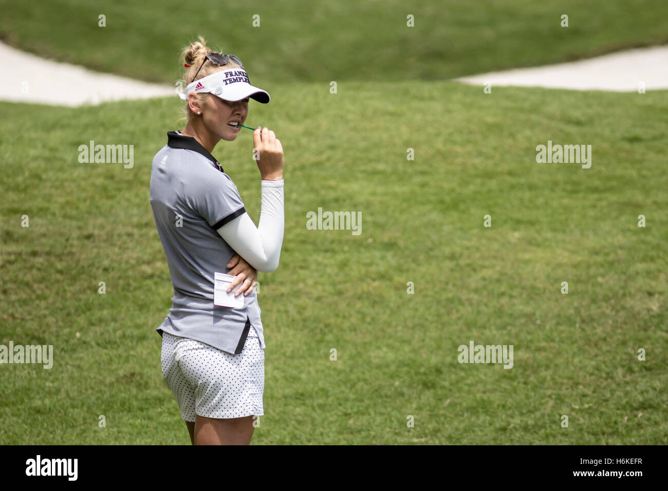 Kuala Lumpur, Malaisie. 30Th Oct, 2016. La défense de la Malaisie de la LPGA 2015 Jessica Korda Champion d'oeil à la grande finale au tableau de 18 trous. Credit : Danny Chan/Alamy Live News. Banque D'Images