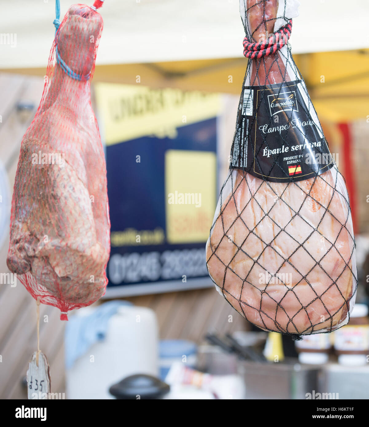 Ham pour la vente, le français de la rue du marché, Brentwood, Essex Banque D'Images