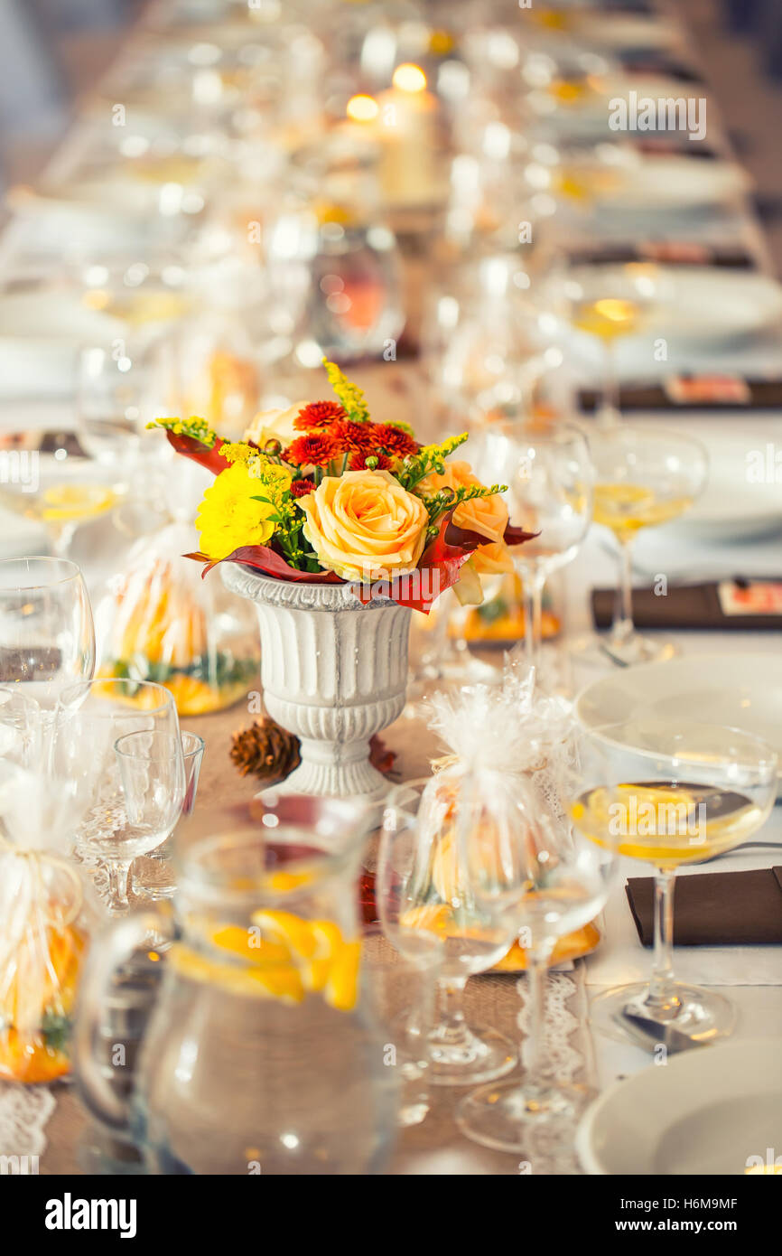 Table De Mariage Arrangement De Fleurs Bouquets Comme