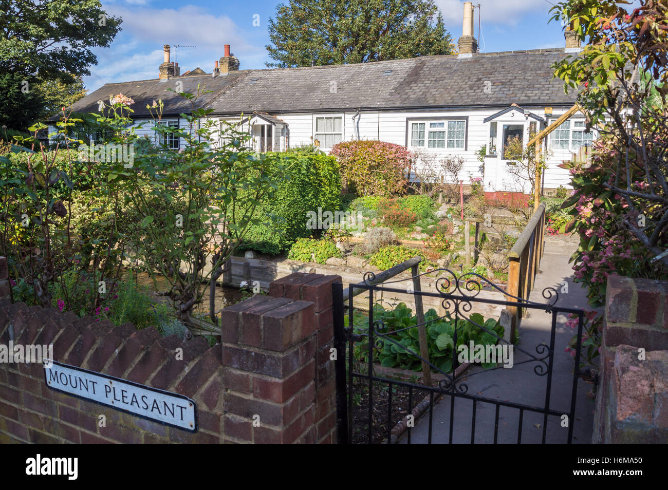 Bungalow Weatherboard cottages, Mount Pleasant, Waddon, Croydon, Surrey, Angleterre Banque D'Images