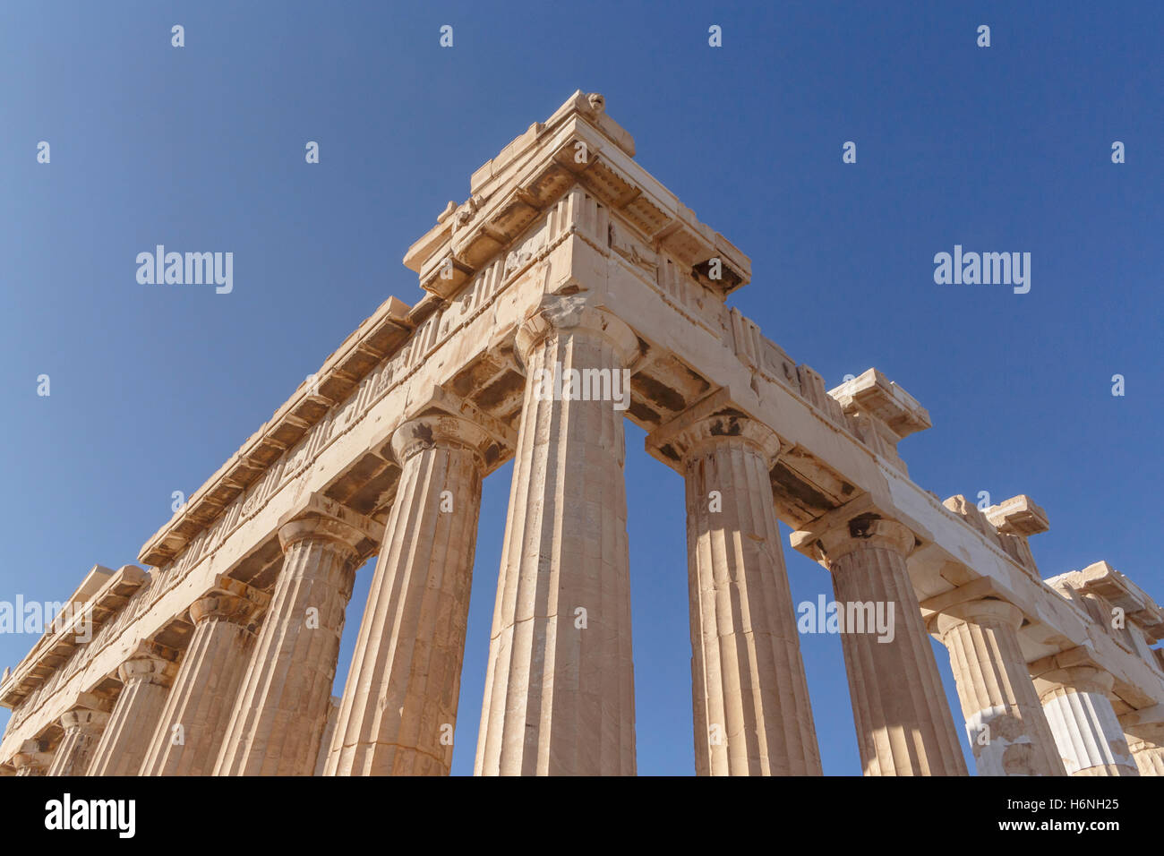 Colonnes du temple du Parthénon sur l'acropole d'Athènes Banque D'Images