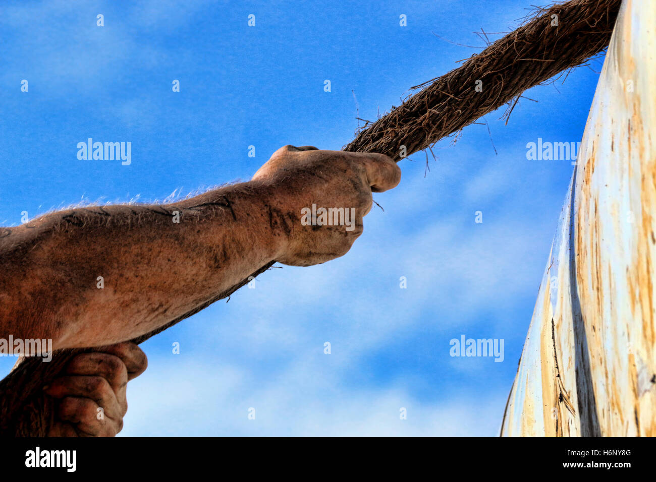 Tough Mudder concurrent au cours d'Everest 2.0 obstacle Elkhart Lake WI Banque D'Images