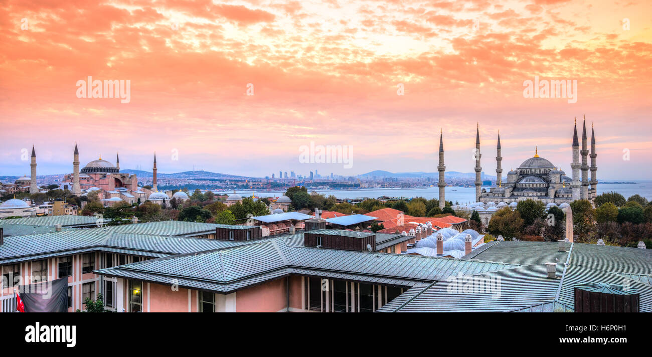 Sainte-sophie et la Mosquée Bleue à Istanbul. La Turquie. Banque D'Images