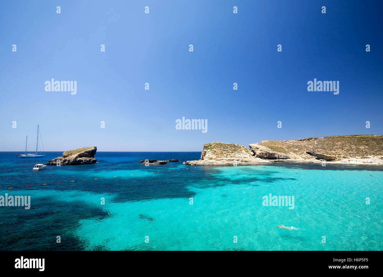 Blue belle beauteously jolie maison de vacances locations de vacances vacances ciel paradise lagoon malte paysages paysage campagne Banque D'Images