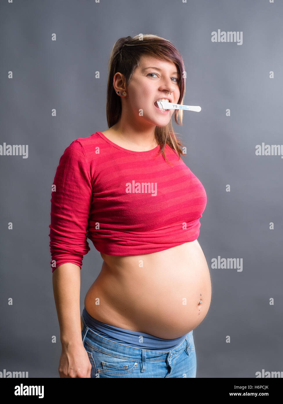 Adolescente enceinte Banque de photographies et d’images à haute résolution Alamy