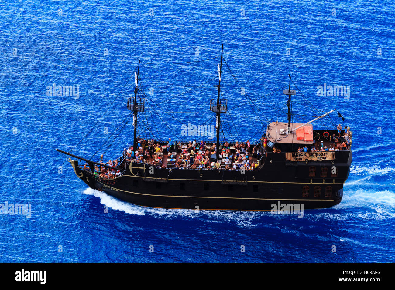 'Black Pearl' Journée bateau pirate bateau de croisière d'Ayia Napa, Chypre Banque D'Images