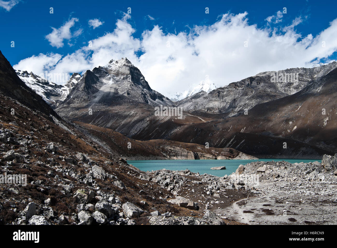 Blue belle beauteously Voyage Asie pierre nice partir en randonnée Randonnée nuage de neige randonnée matériel anesthésique drogue cocaïne coke Banque D'Images