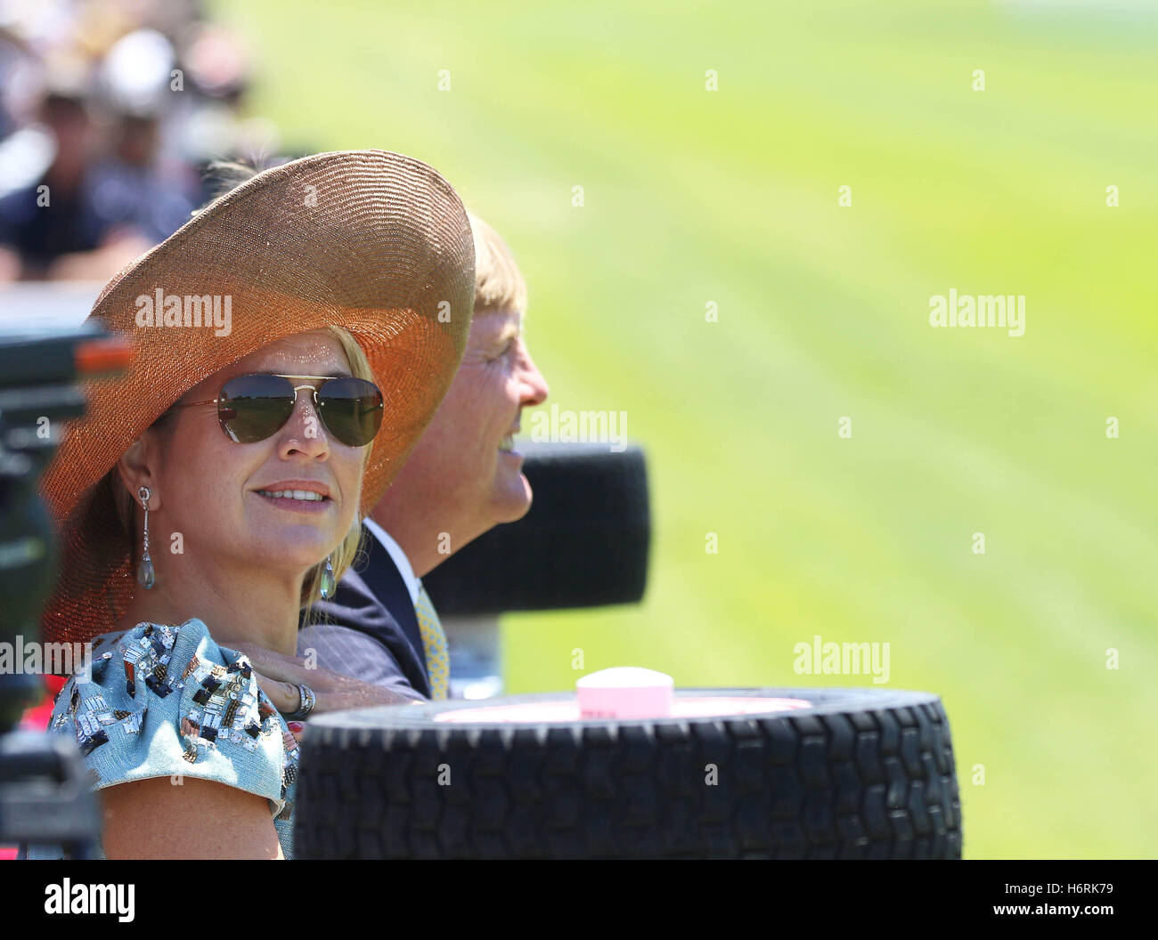 Perth, Australie. 31 octobre, 2016. Reine Maxima des Pays-Bas lors de la deuxième journée de la visite du couple royal à l'Australie au cours d'une visite de l'Université Curtin de Perth, en Australie, 31 octobre 2016. Le couple royal néerlandais sont en ce moment sur une visite de cinq jours en Australie. Photo : PRE/Albert Nieboer - Les Pays-bas ET LA FRANCE - - AUCUN FIL - SERVICE/dpa/Alamy Live News Banque D'Images