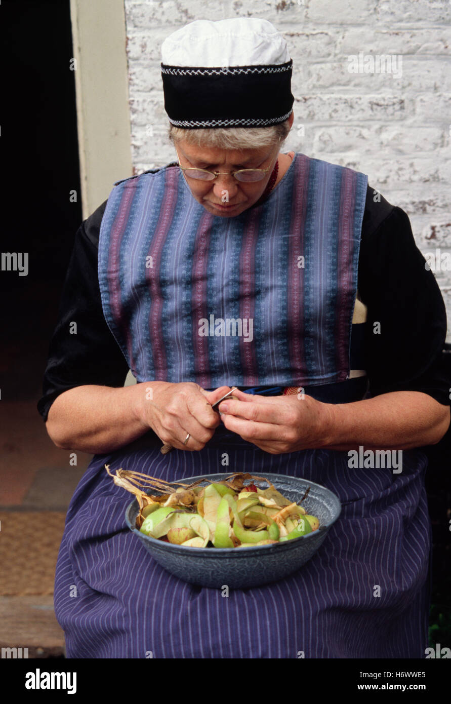 Zuiderzeemuseum Enkhuizen, Pays-Bas, Zuiderzee, Open Air Museum, les gens faisant revivre la vie en Urk Village Banque D'Images