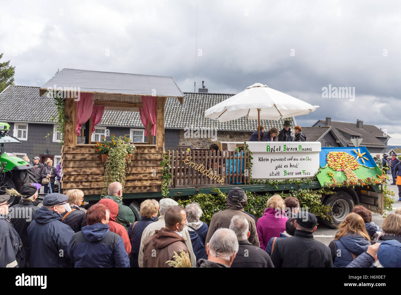 Parade de Thanksgiving Mützenich, Eifel, Allemagne en 2016 Banque D'Images