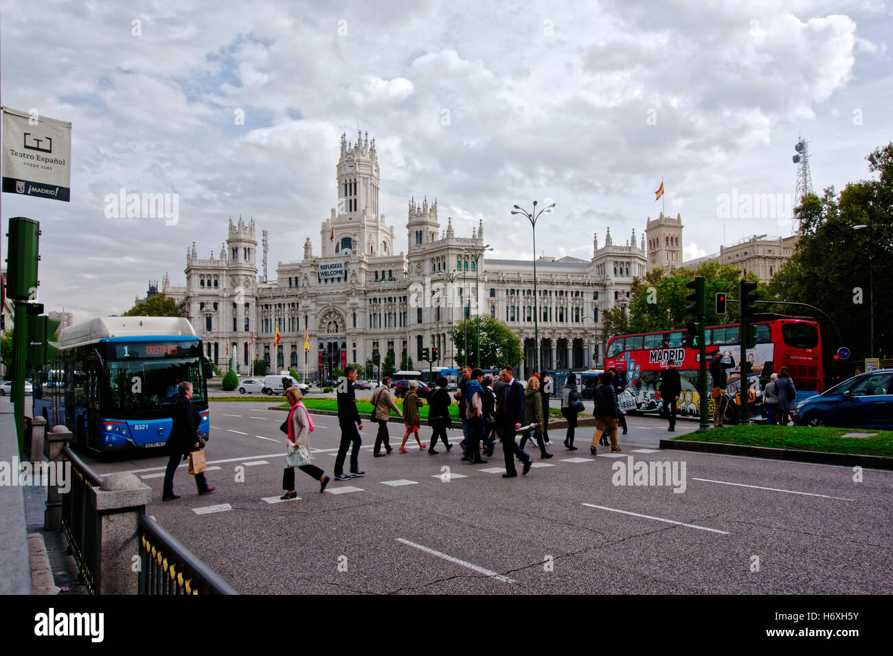 MADRID, ESPAGNE - 25 octobre 2016 : Palais de Cibeles, le conseil municipal de Madrid dans l'emblématique Place de Cibeles à Madrid, Espagne. Banque D'Images