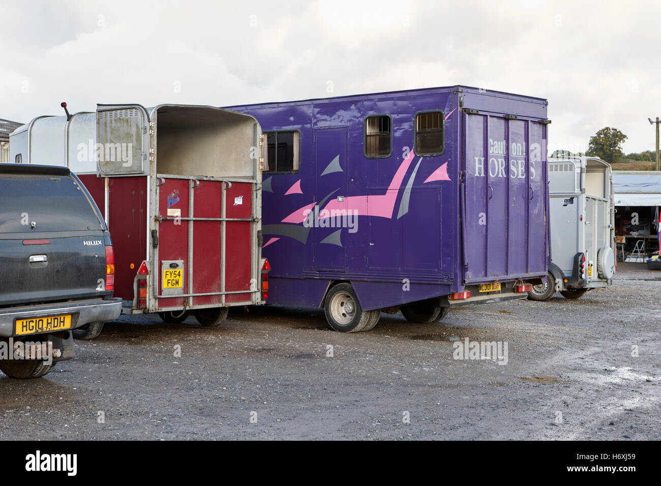 Les véhicules de transport de chevaux au marché de beeston england uk Banque D'Images