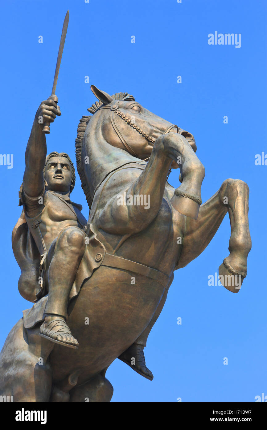 Statue d'Alexandre le Grand (guerrier sur une statue de Cheval) à la place de Macédoine à Skopje, Macédoine Banque D'Images
