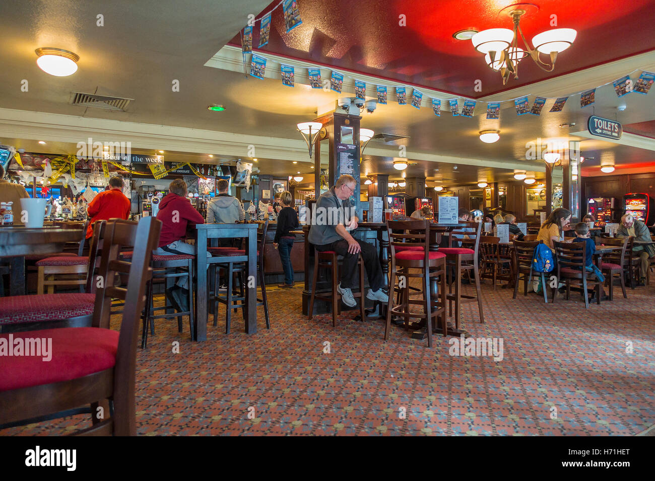 Pub Wetherspoon Thomas l'Ingoldsby Restaurant vue intérieure Banbury Canterbury Kent Banque D'Images