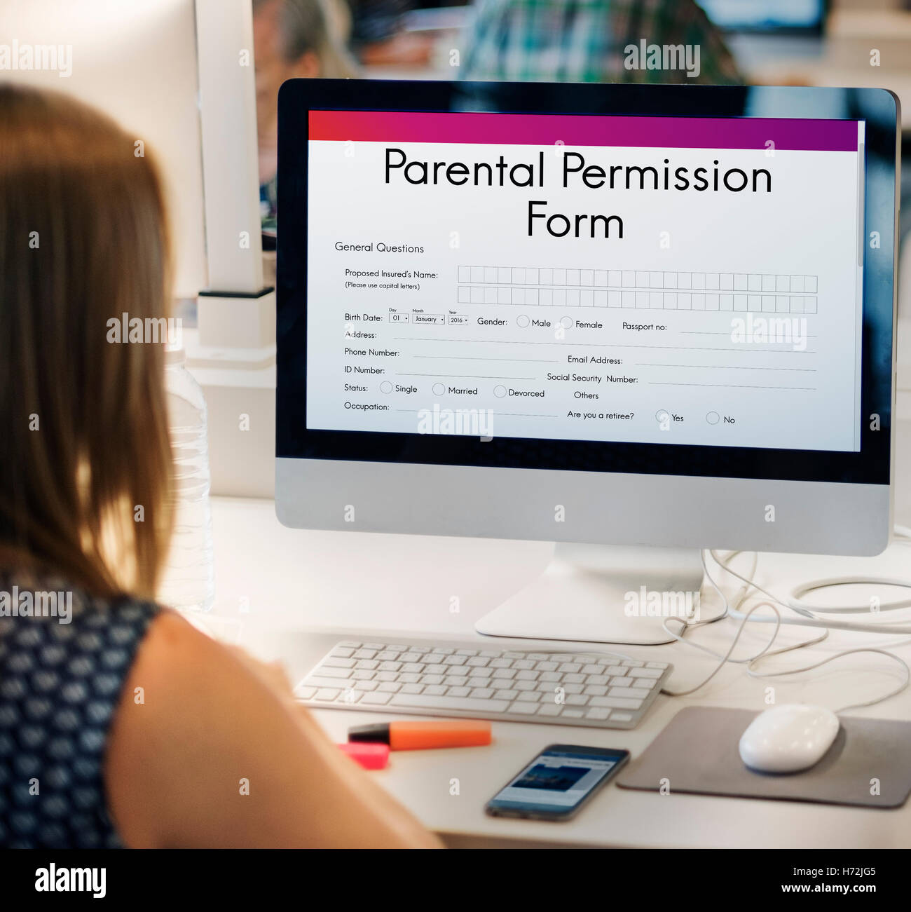 Formulaire d'autorisation parentale préalable Approbation Concept Banque D'Images
