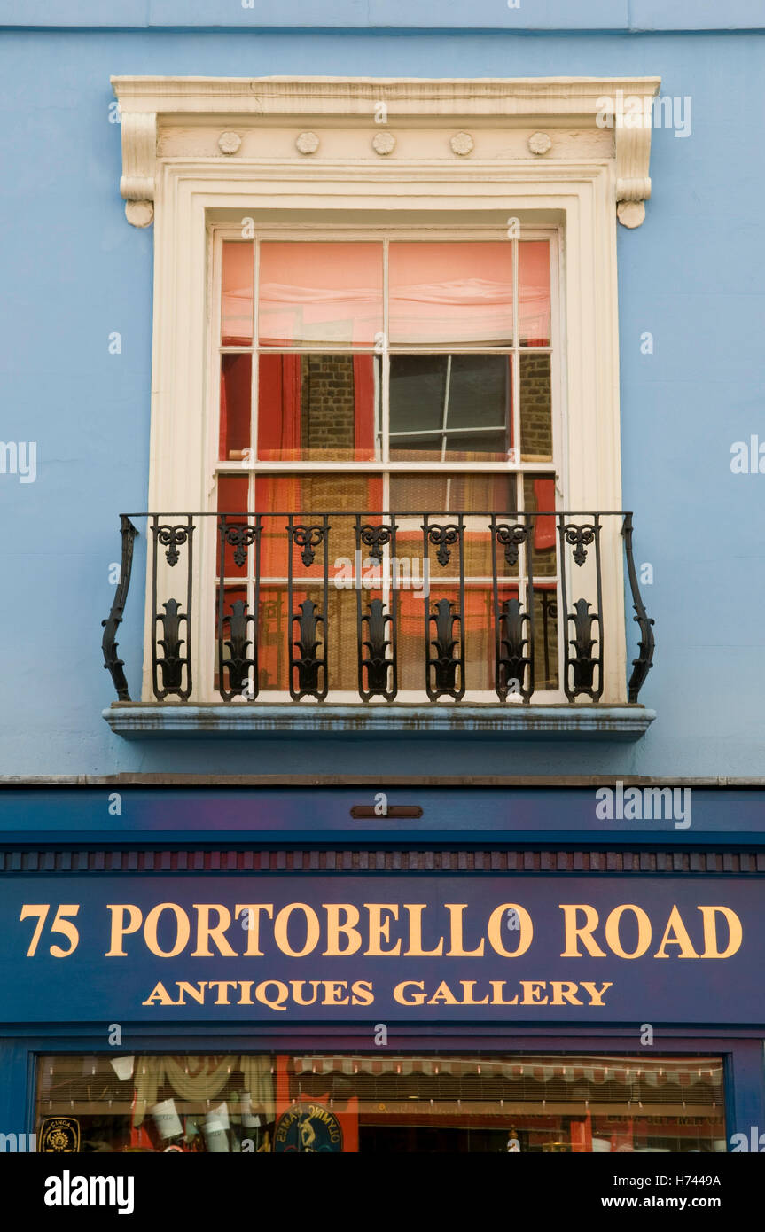 Galerie d'antiquités de Portobello Road, Notting Hill, Londres, Angleterre, Royaume-Uni, Europe Banque D'Images