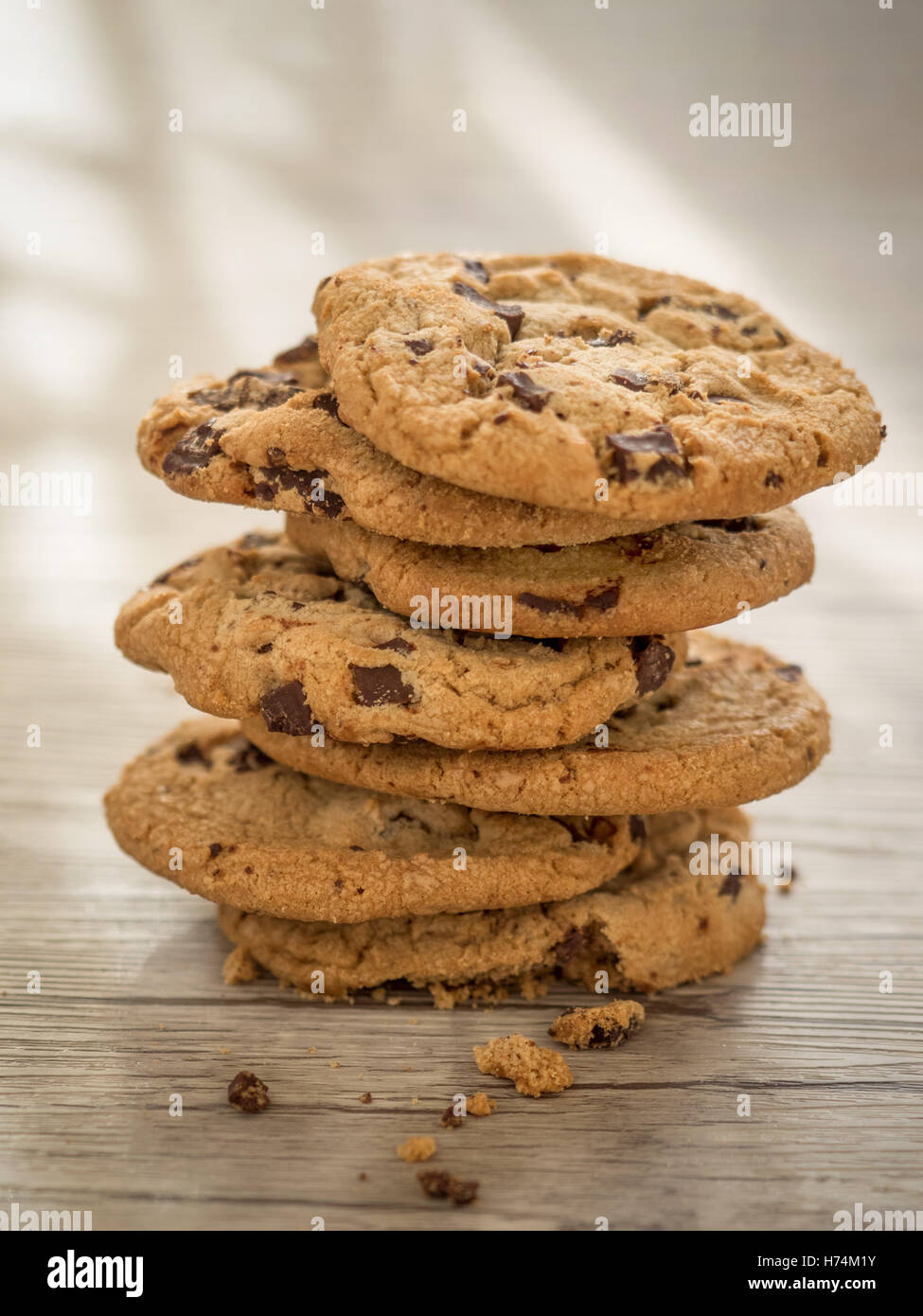Les cookies sur la table Banque D'Images