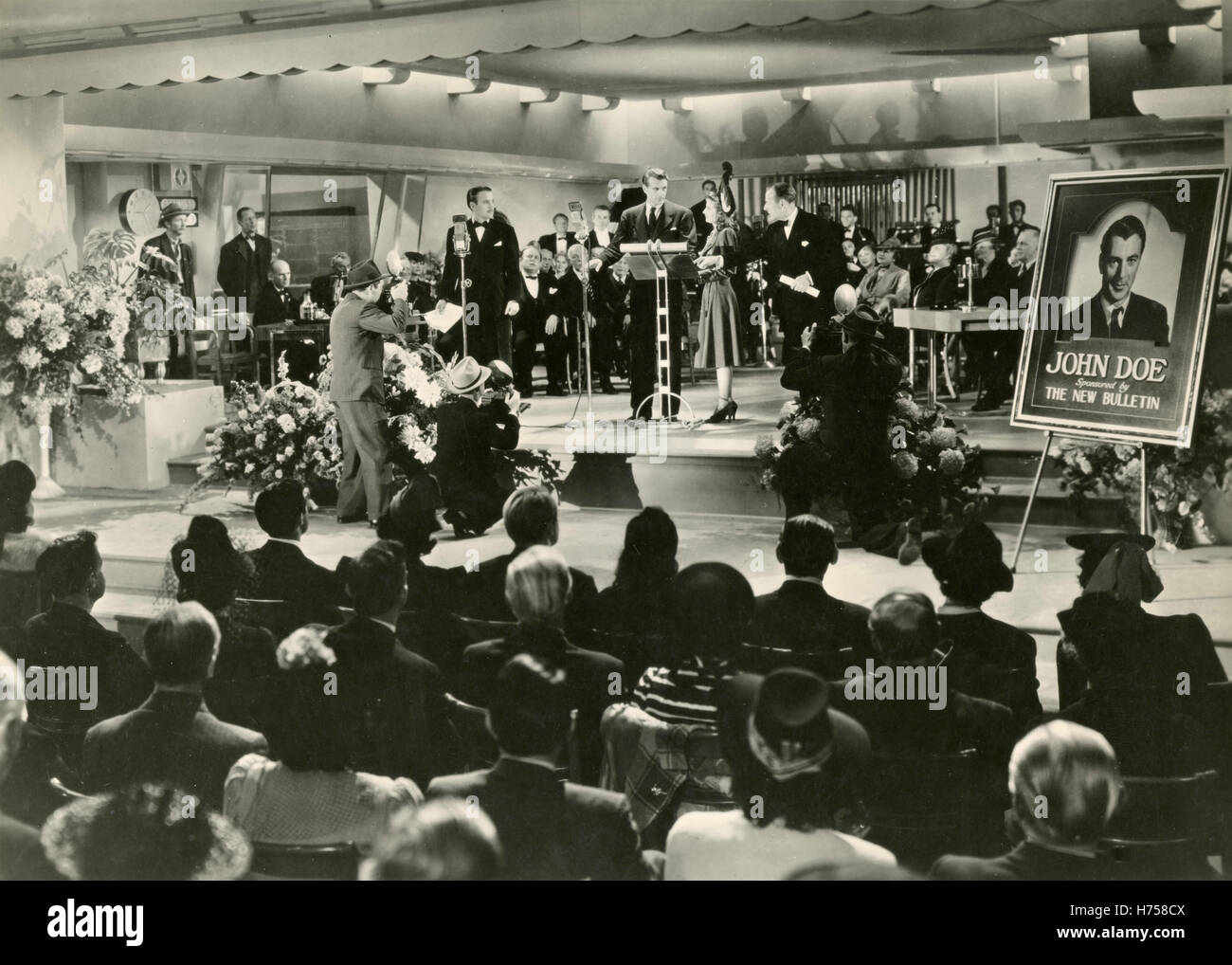 Gary Cooper et Barbara Stanwyck dans le film Meet John Doe, USA 1941 Banque D'Images