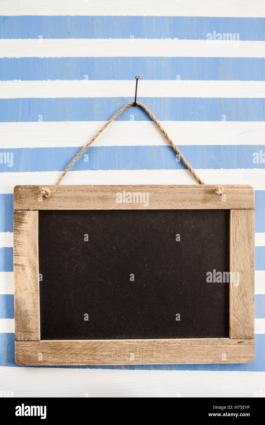 Tableau bleu vacances locations vacances couleur maritime bois coloré aux couleurs multiples magnifiques Banque D'Images