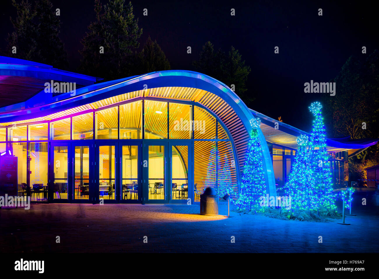 VanDusen Garden Centre de visiteurs au cours de la Fête des Lumières, le Jardin botanique VanDusen, Vancouver, British Columbia, Canada Banque D'Images